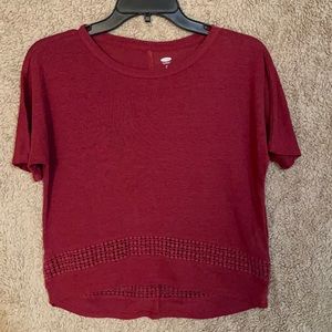 Old navy red-burgundy tee crop top size medium